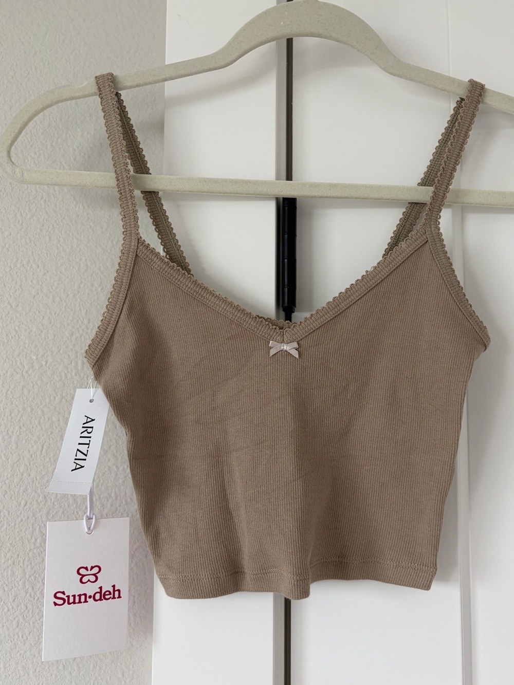 Aritzia Taupe Ribbed Cropped Tank Top BNWT